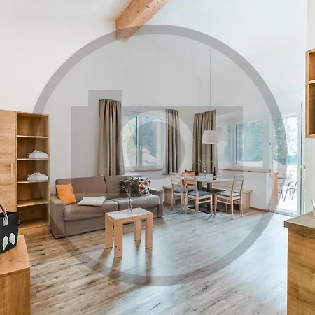 Apartman Attraktive *